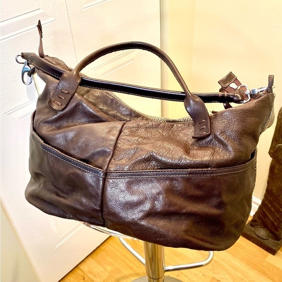 Y2K Sofia C.  leather bag w/shimmer gold snakeskin fabric & silver hardware 🤎💛 - Picture 2 of 15